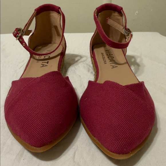 NWOT VISCATA 39 Womens Miss Daphne and the Montroig Flat Fuchsia
Espadrilles - Picture 2 of 9